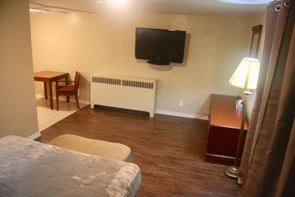 American Plaza Motel Лондон Экстерьер фото